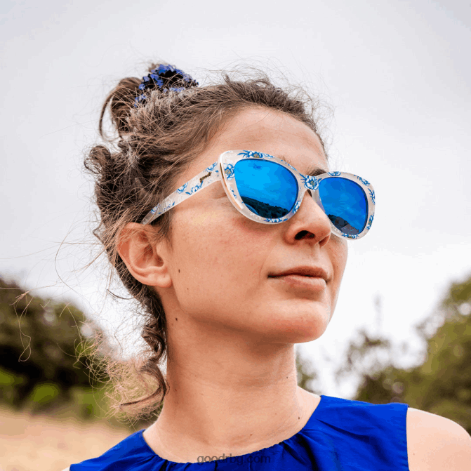 JTJ264123 прясно набран серулен Goodr